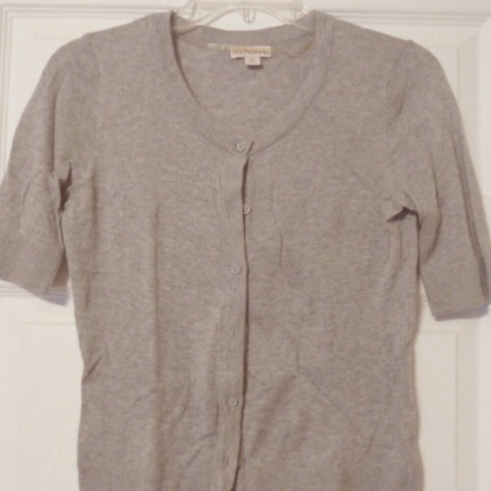 Gray half sleeve cardigan size XS